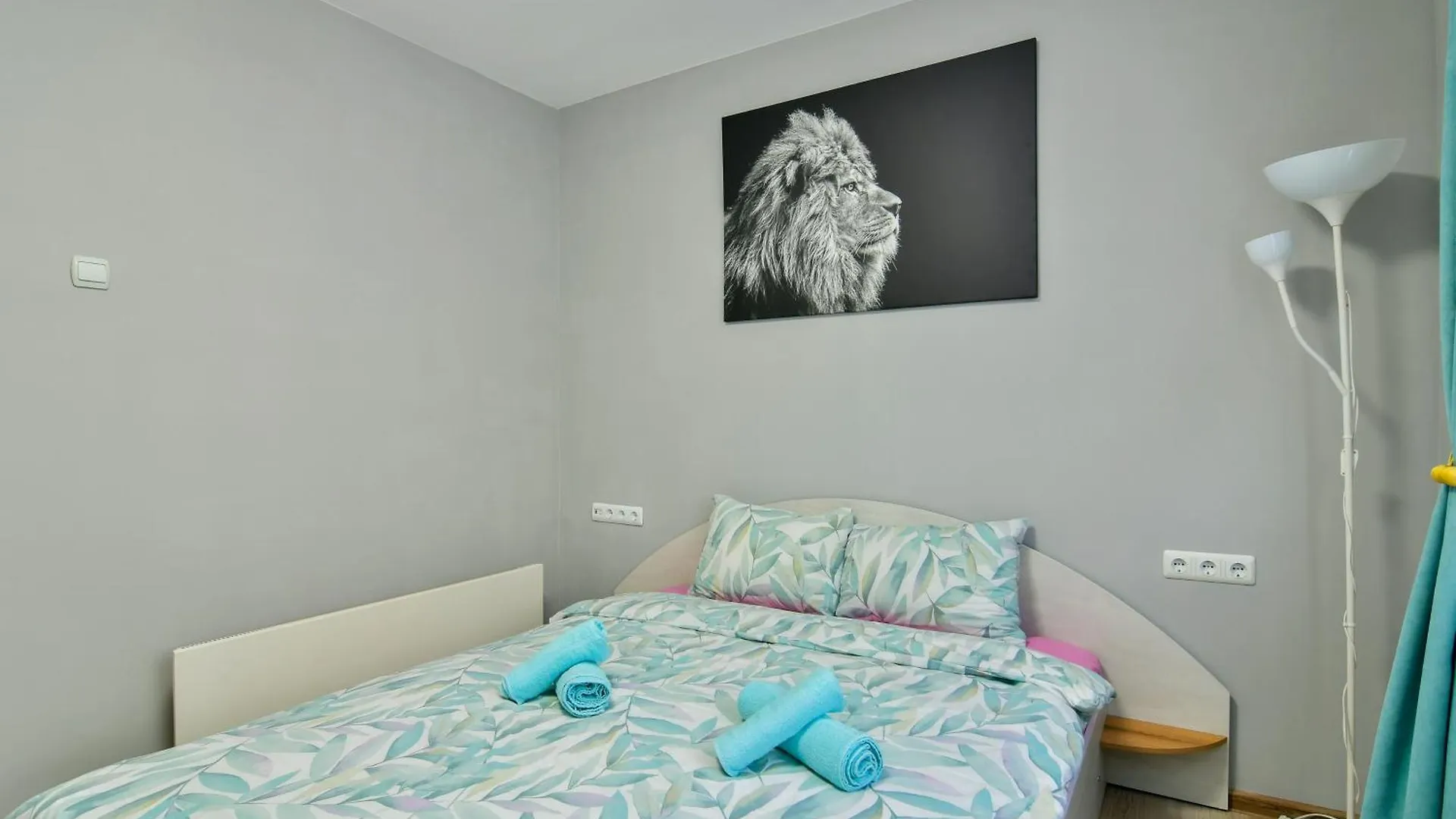 By The Sea - Central With Free Parking Varna